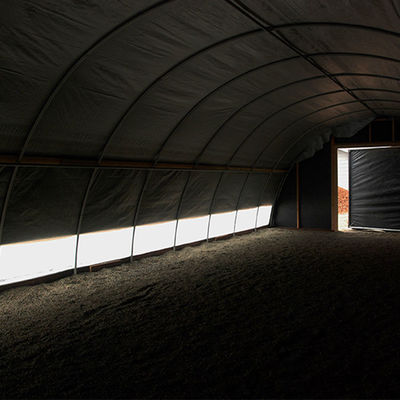 Προηγμένο θερμοκήπιο με φωτισμό LED με αυτόματο έλεγχο υγρασίας θερμοκρασίας και CO2 για ανώτερη ανάπτυξη φυτών